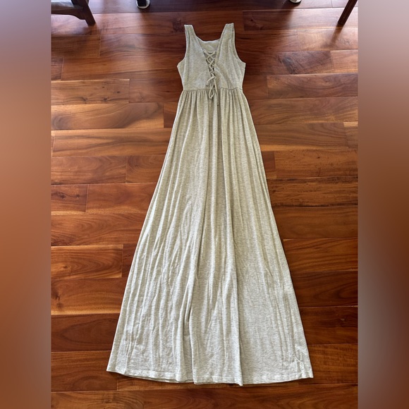 Florencia Arias tan/gold maxi dress size L - Picture 6 of 7